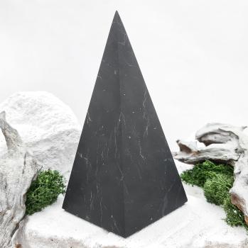 Пирамида Голода шлифованная 8 см, шунгит