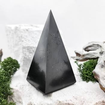 Пирамида Голода полированная 6 см, шунгит