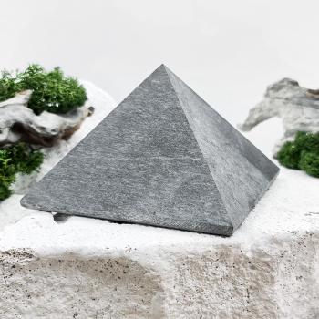 Пирамиды талькохлорит 10 см