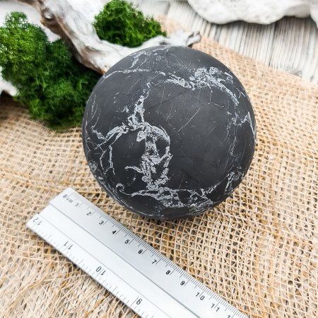 Шар с кварцем 9 см, шунгит