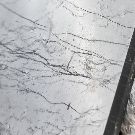 Плитка прямоугольная полированная, шунгит