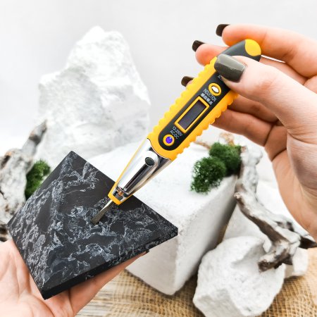 Пирамида с кварцем 9 см, шунгит