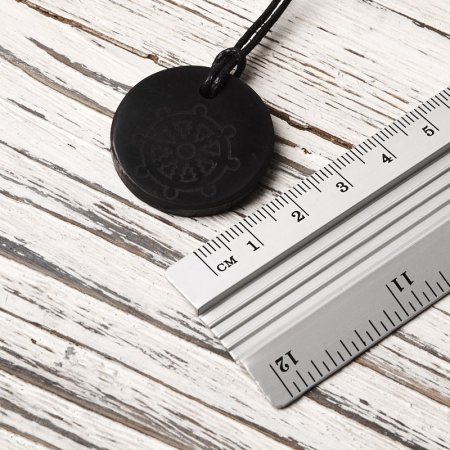 Кулон "Колесо судьбы", шунгит