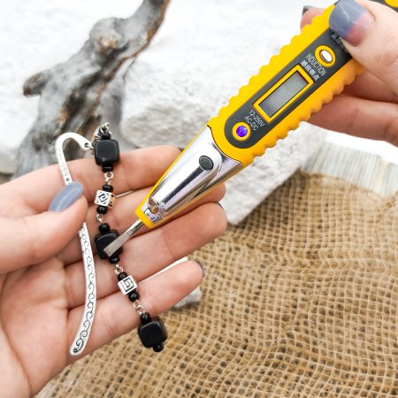 Металлическая закладка для книг "Античная" с бусинами, шунгит