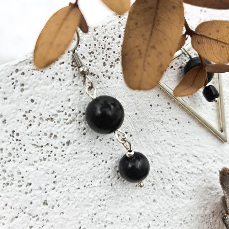 Серьги с подвеской "треугольник", шунгит