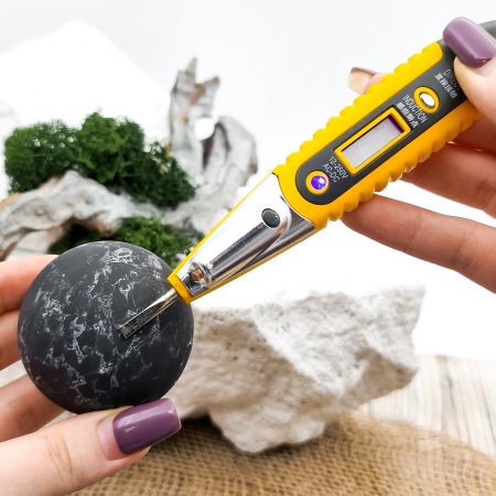 Шар с кварцем 5 см, шунгит