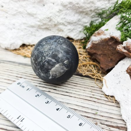 Шар c кварцем 3 см, шунгит