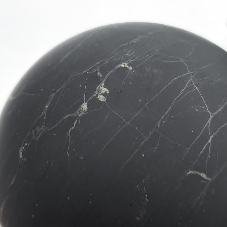 Шар шлифованный 10 см, шунгит