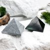 Пирамиды гармонизаторы шунгит/талькохлорит 4 см, шунгит