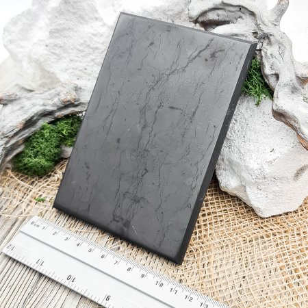 Плитка прямоугольная полированная, шунгит