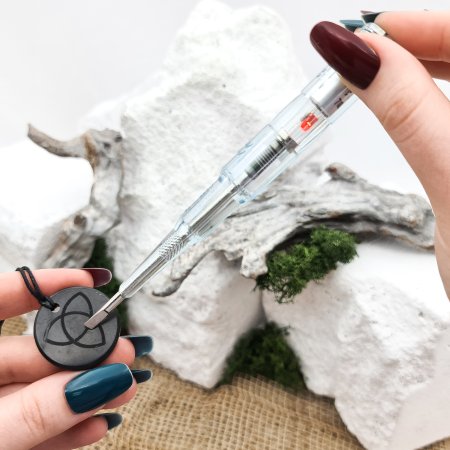 Кулон "Трикветр" 3 см, шунгит