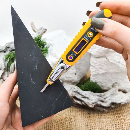 Пирамида Голода шлифованная 8 см, шунгит