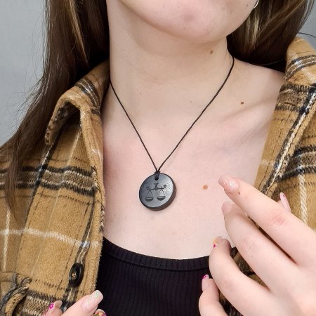 Кулоны "Знаки зодиака. Весы", шунгит