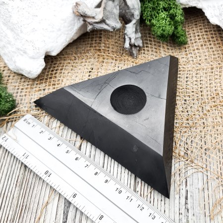 Подставка для шара/яйца треугольная большая, шунгит Подставка для шара/яйца треугольная большая, шунгит