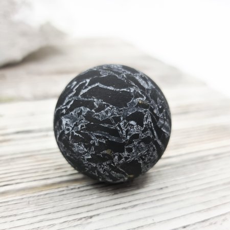 Шар с кварцем 4 см, шунгит