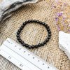 Браслет на резинке с бусиной 6 мм, шунгит