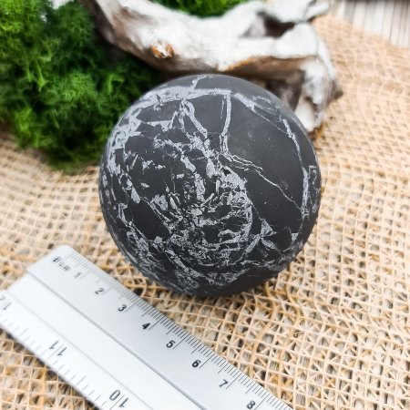 Шар с кварцем 6 см, шунгит