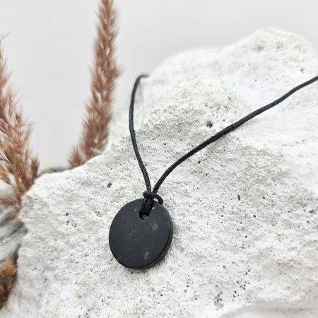 Оберег "Круг" 2 см, шунгит