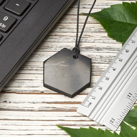 Кулон "Шестигранник", шунгит