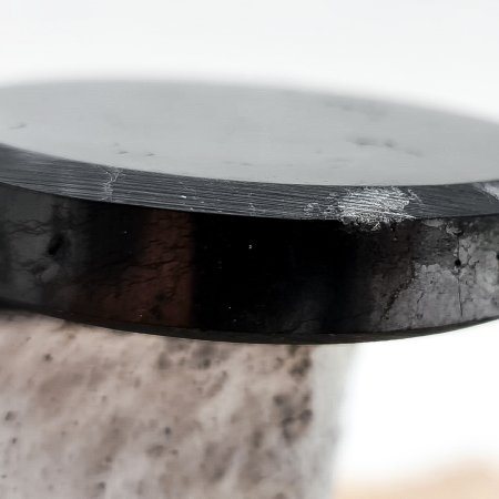 Плитка круглая полированная 5 см , шунгит