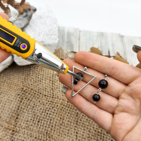 Серьги с подвеской "треугольник", шунгит