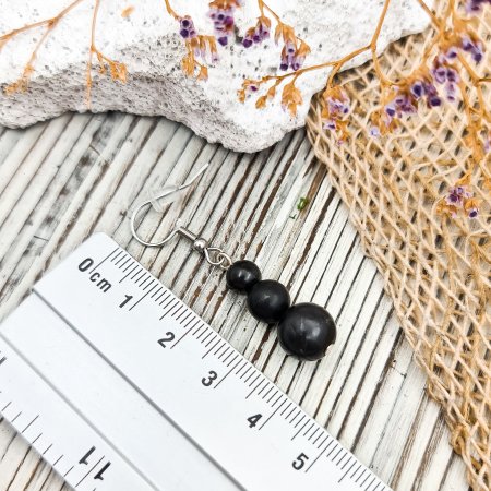 Серьги Три бусины, шунгит