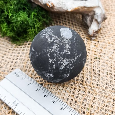 Шар с кварцем 5 см, шунгит