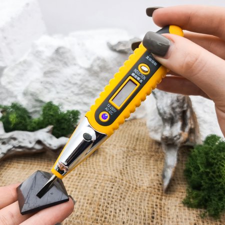 Пирамида полированная 3 см, шунгит