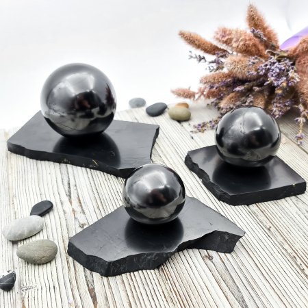 Подставка для шара/яйца рваная большая, шунгит