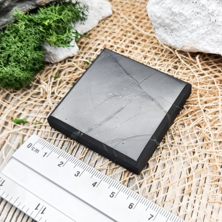 Плитка квадратная полированная 5 см, шунгит