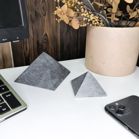 Пирамиды талькохлорит 9 см