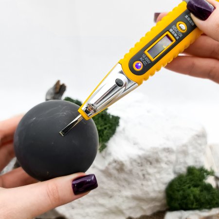 Шар шлифованный 6 см, шунгит