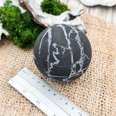 Шар с кварцем 7 см, шунгит