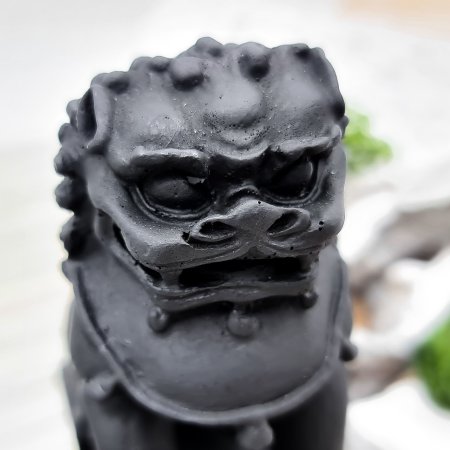 Китайский лев / Собака Фу с ребенком M