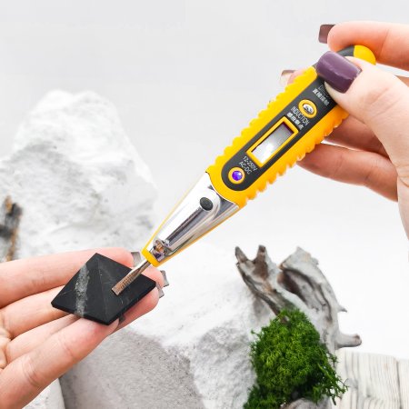 Пирамида с кварцем 3 см